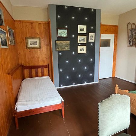 Dom Pod Orlimi Skalami - Blisko Zamku Czocha Apartment Lesna Ngoại thất bức ảnh